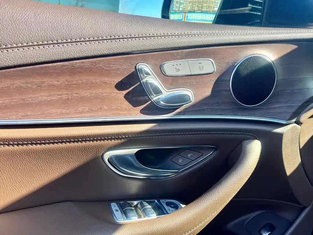 Mercedes-Benz E-Class 2022 из CN, фото 7