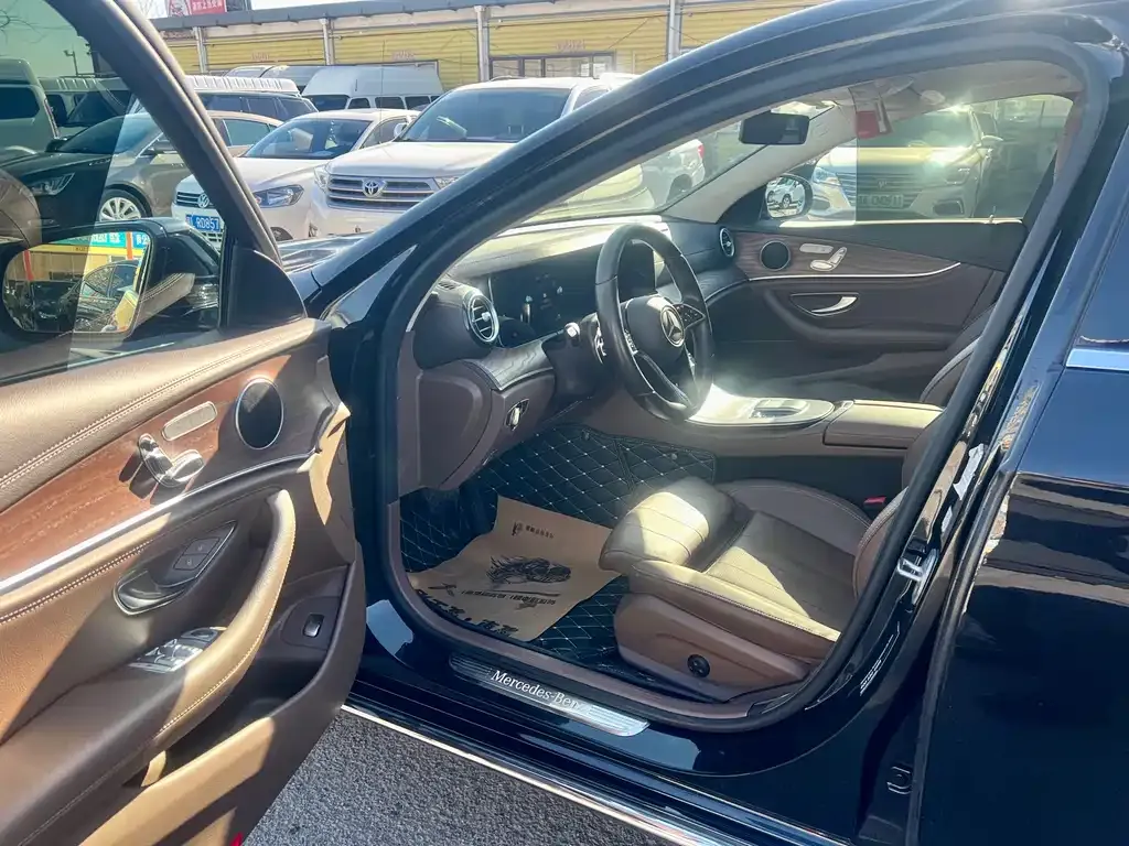 Mercedes-Benz E-Class 2022 из CN, фото 5