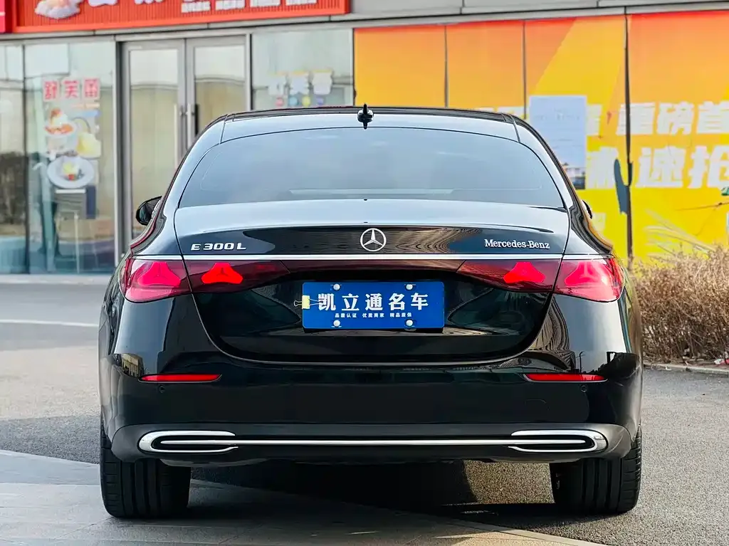 Mercedes-Benz E-Class 2024 из CN, фото 10