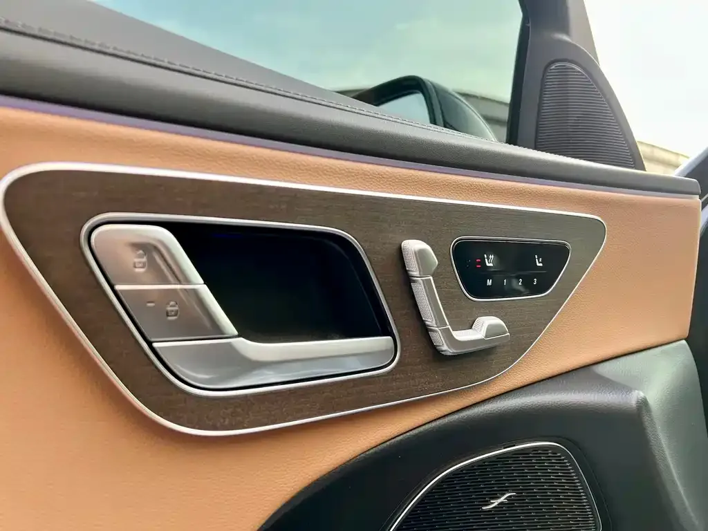Mercedes-Benz E-Class 2024 из CN, фото 5