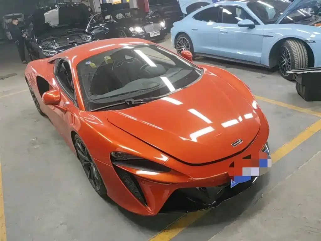 McLaren Artura 2023 из CN, фото 4