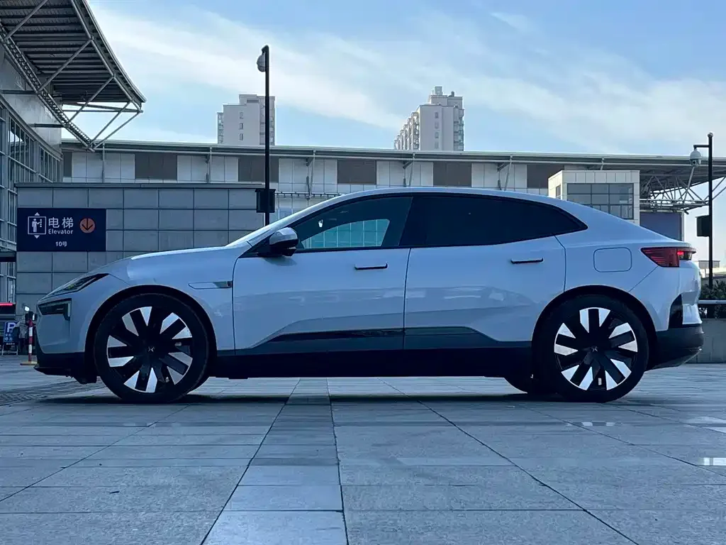 Polestar Polestar 4 2024 из CN, фото 7