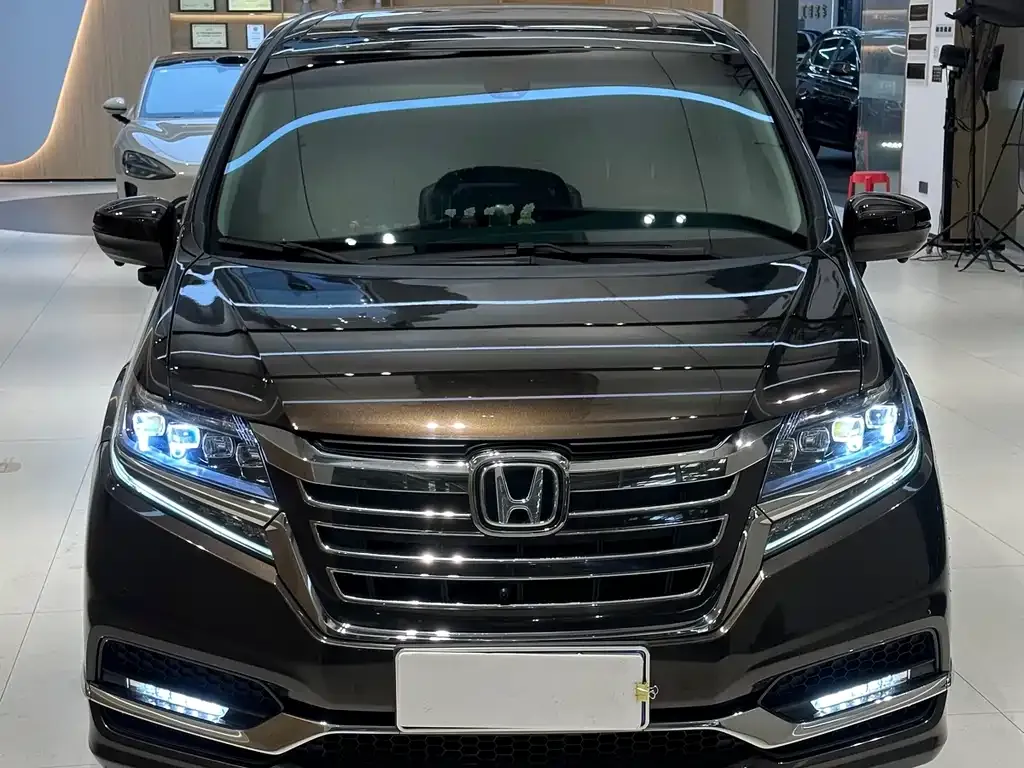 Honda Elysion 2021 из CN, фото 2