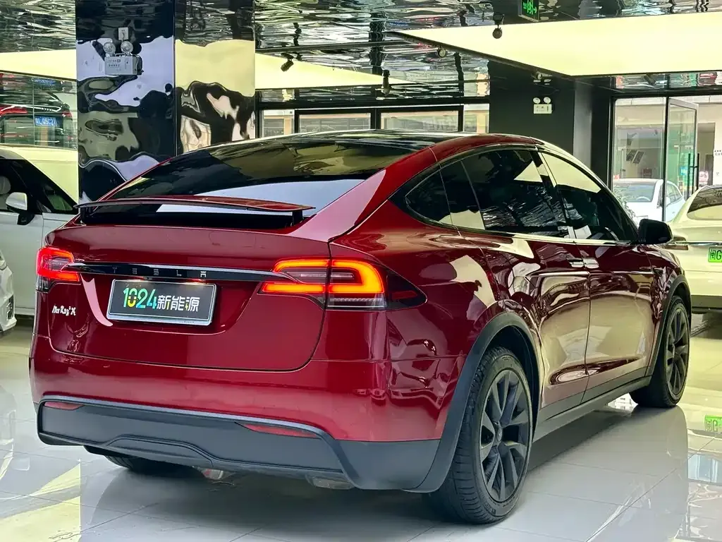 Tesla Model X 2024 из CN, фото 4