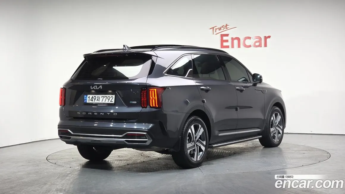 Kia Sorento — фото 6