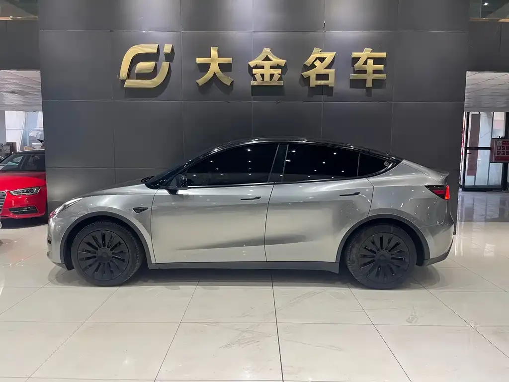 Tesla Model Y 2023 из CN, фото 3