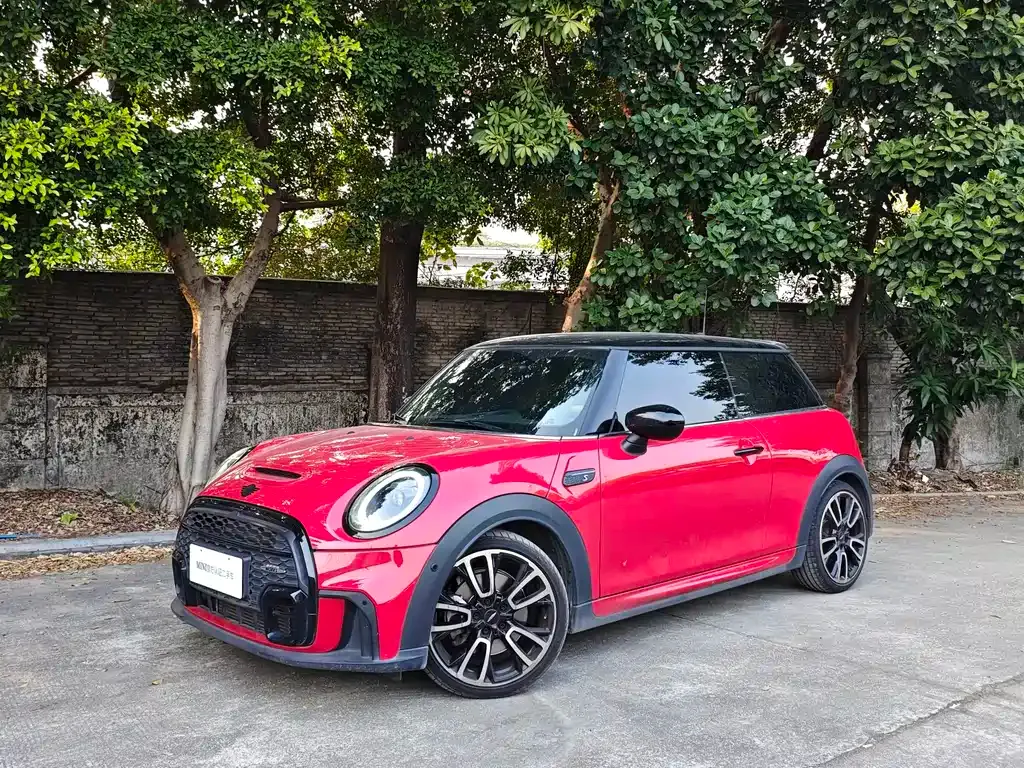 MINI Cooper (3-door) 2023 из CN, фото 1