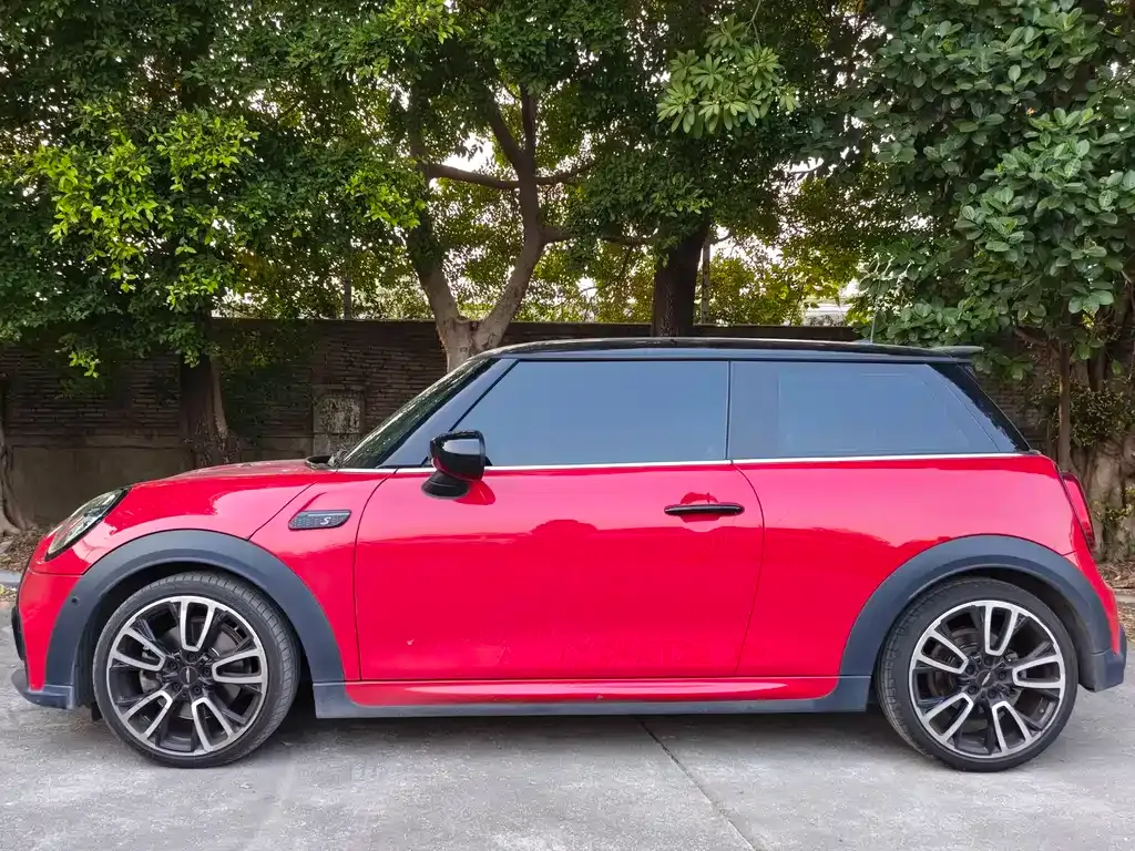 MINI Cooper (3-door) 2023 из CN, фото 10