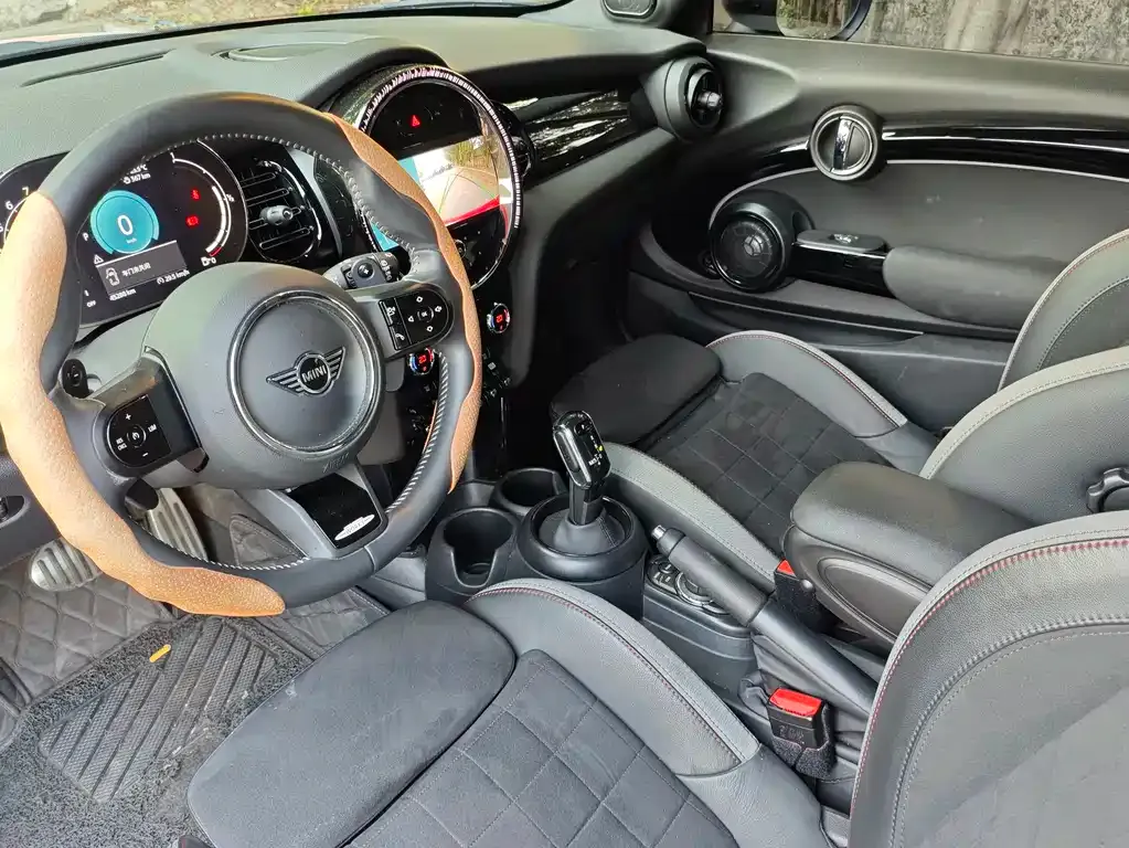MINI Cooper (3-door) 2023 из CN, фото 7