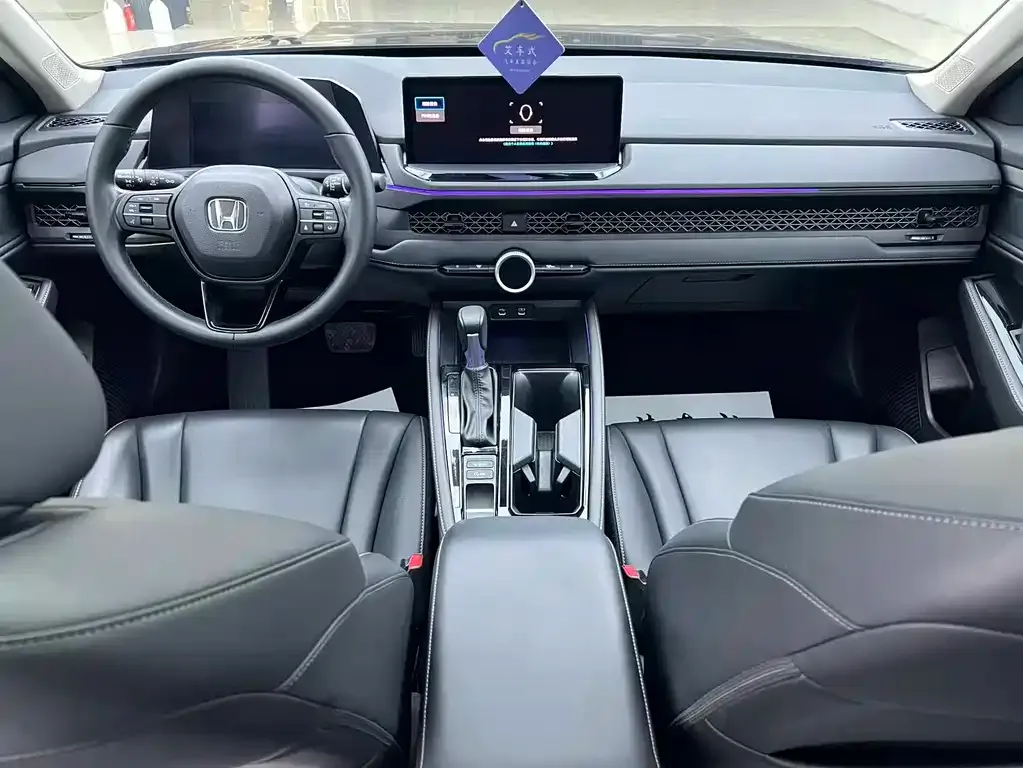Honda Accord — фото 8