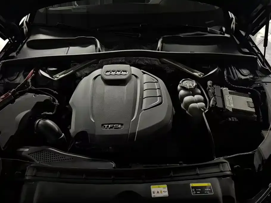 Audi A4L 2022 из CN, фото 10