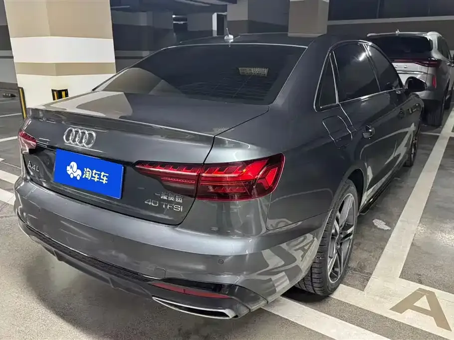 Audi A4L 2022 из CN, фото 8