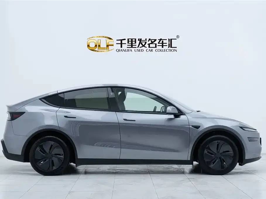 Tesla Model Y — фото 5