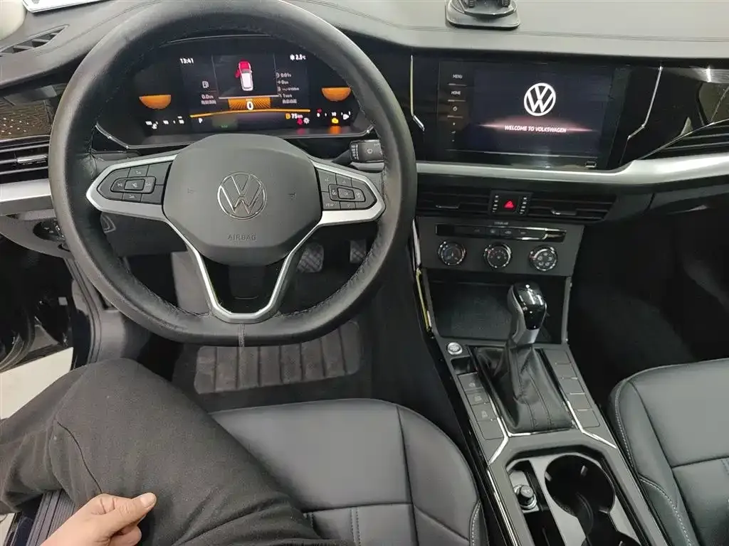 Volkswagen Passat — фото 10