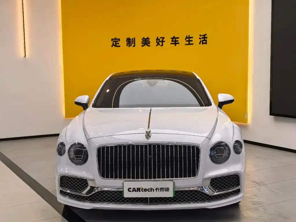 Bentley Flying Spur PHEV 2022 из CN, фото 7