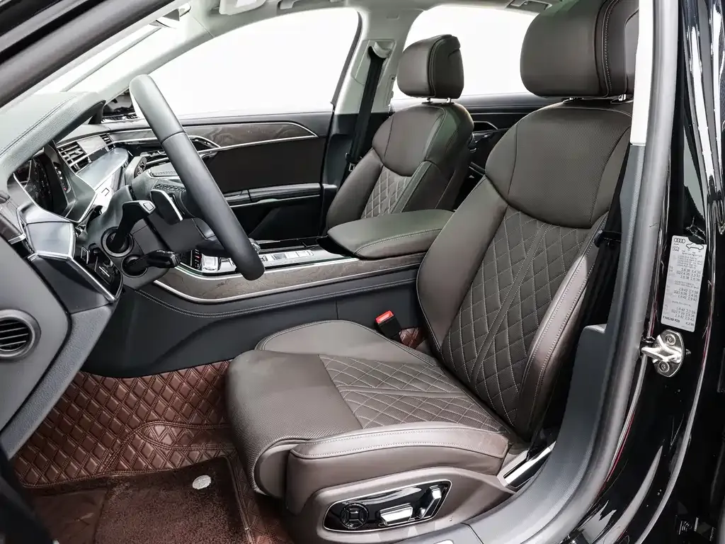 Audi A8 2024 из CN, фото 10