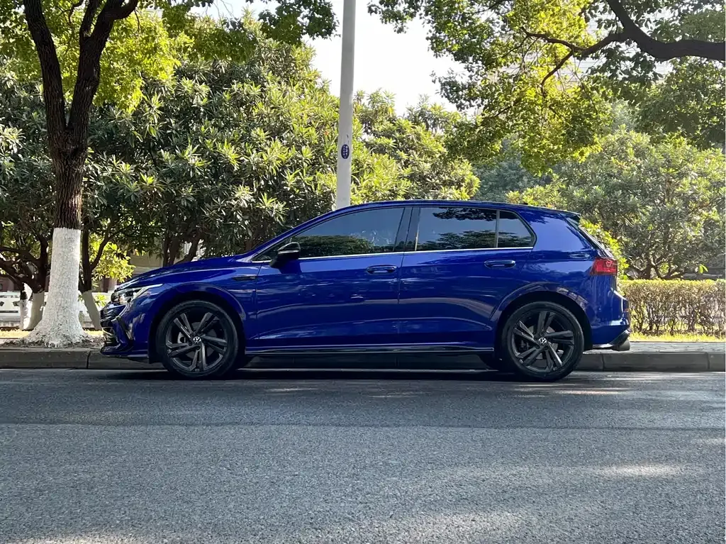 Volkswagen Golf 2023 из CN, фото 8