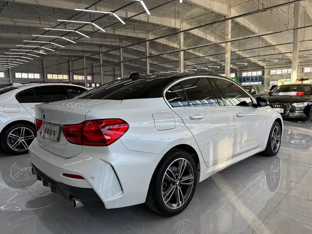 BMW 1 Series 2021 из CN, фото 5