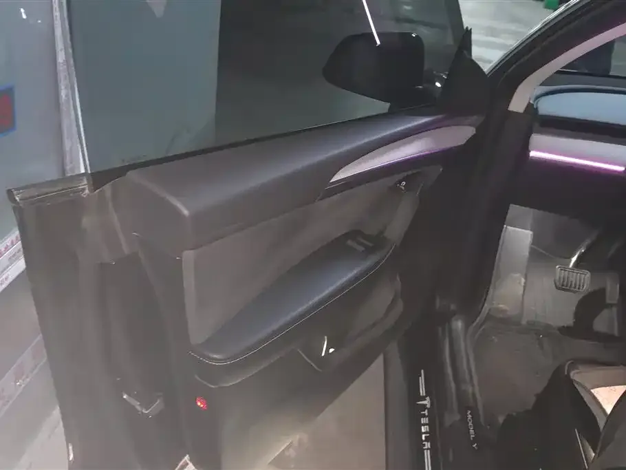Tesla Model Y 2024 из CN, фото 2