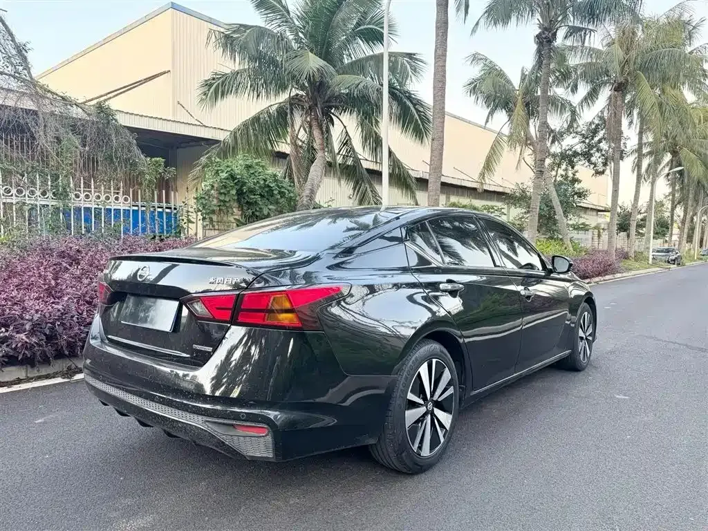 Nissan Teana — фото 5