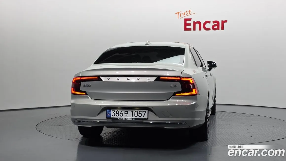 Volvo S90 2021 из KR, фото 3