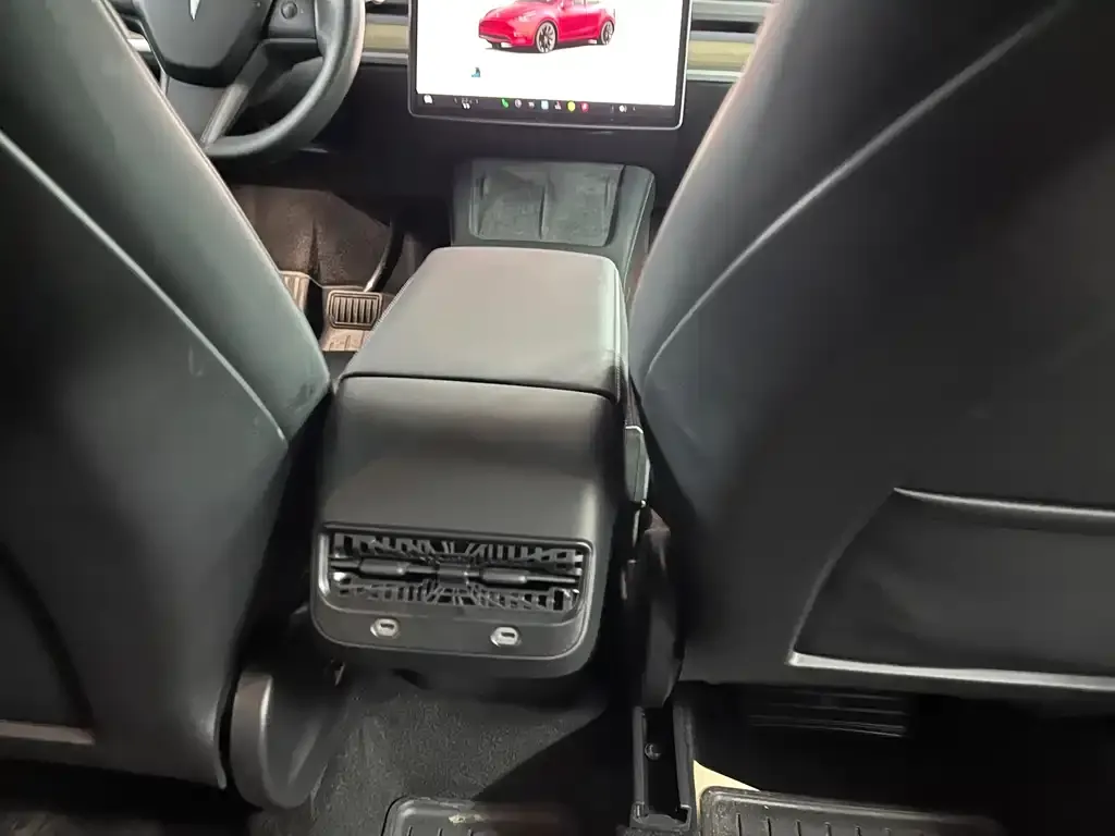 Tesla Model Y 2022 из CN, фото 3