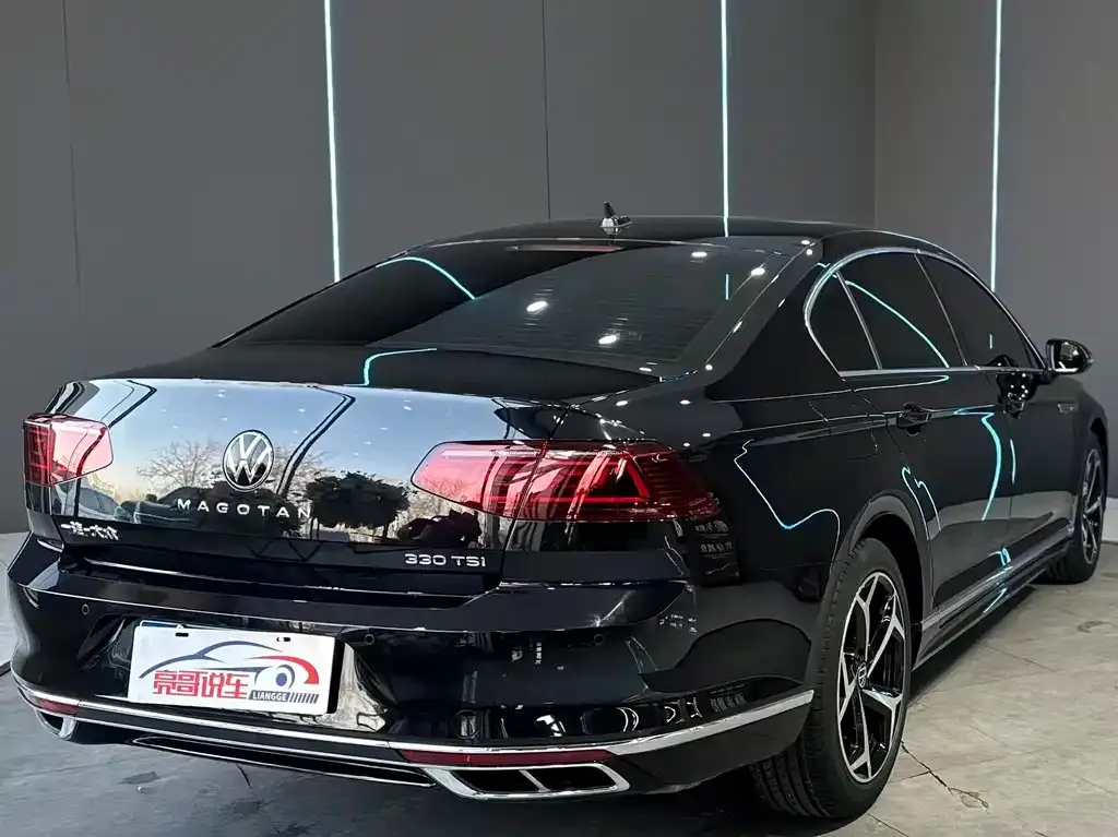 Volkswagen Magotan 2023 из CN, фото 8