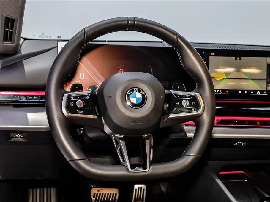 BMW 5 Series 2024 из CN, фото 5