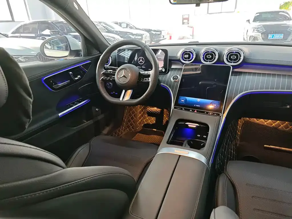 Mercedes-Benz C-Class 2025 из CN, фото 2