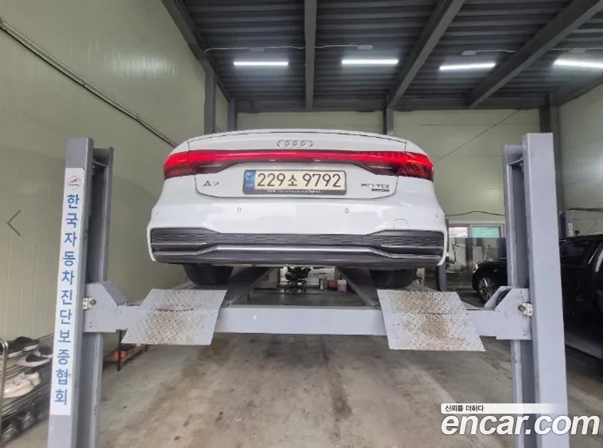 Audi A7 2021 из KR, фото 4