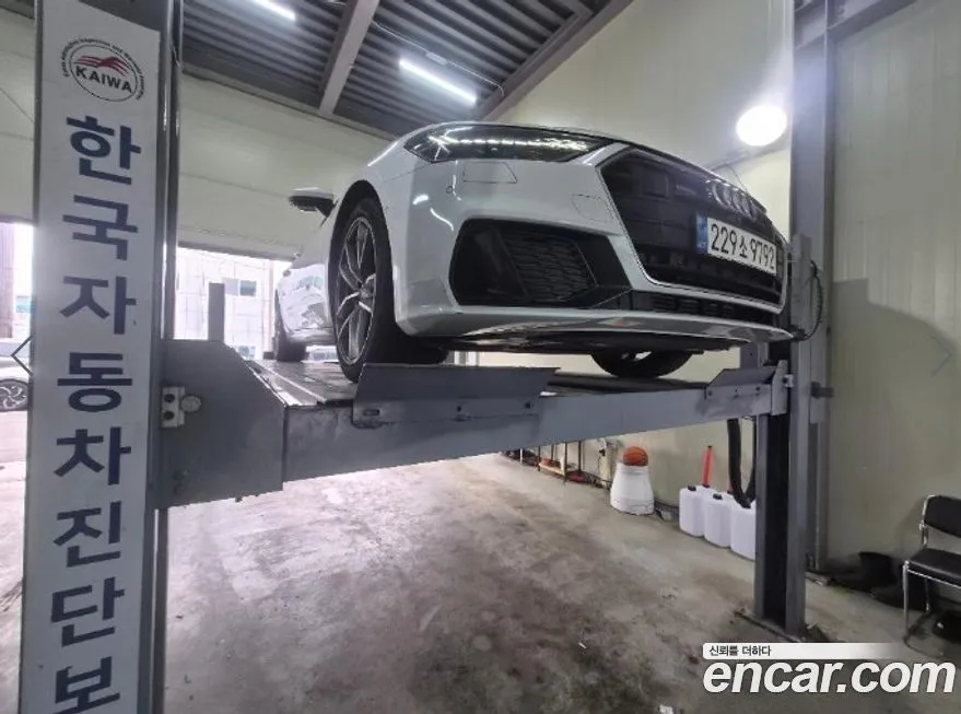 Audi A7 2021 из KR, фото 2