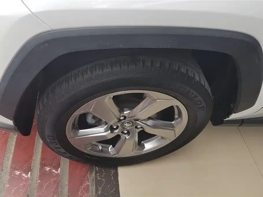 Toyota RAV4 2021 из CN, фото 2