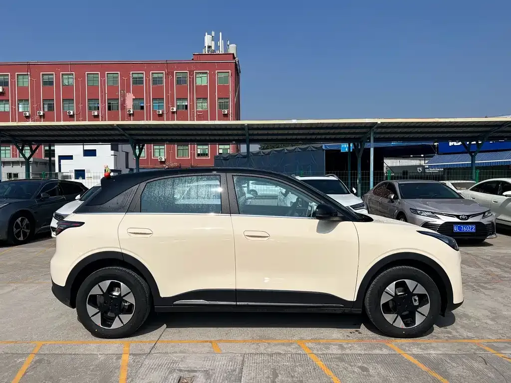 Geely Starburst — фото 2