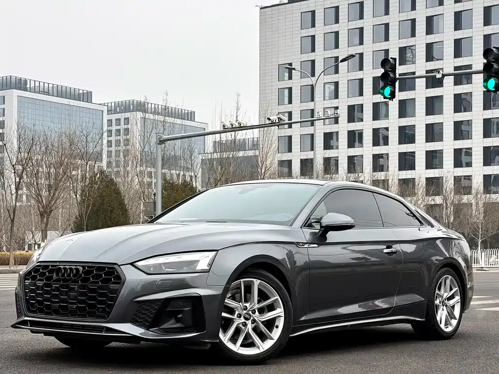 Audi A5 (Import) — фото 1
