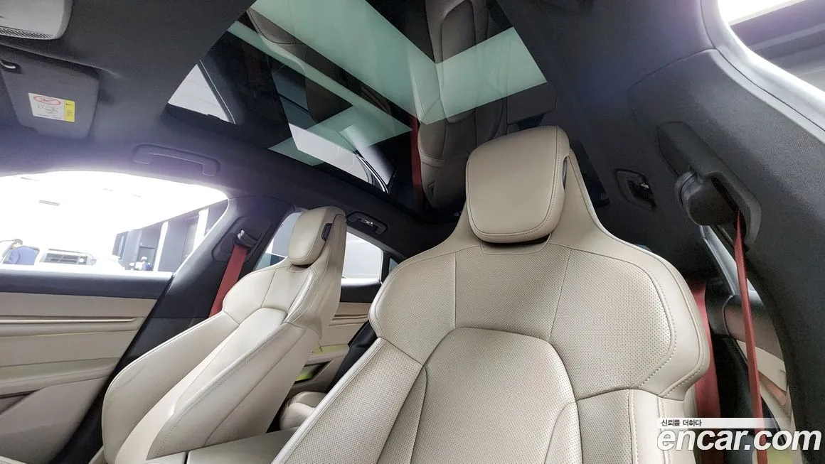 Porsche Taycan 2021 из KR, фото 9