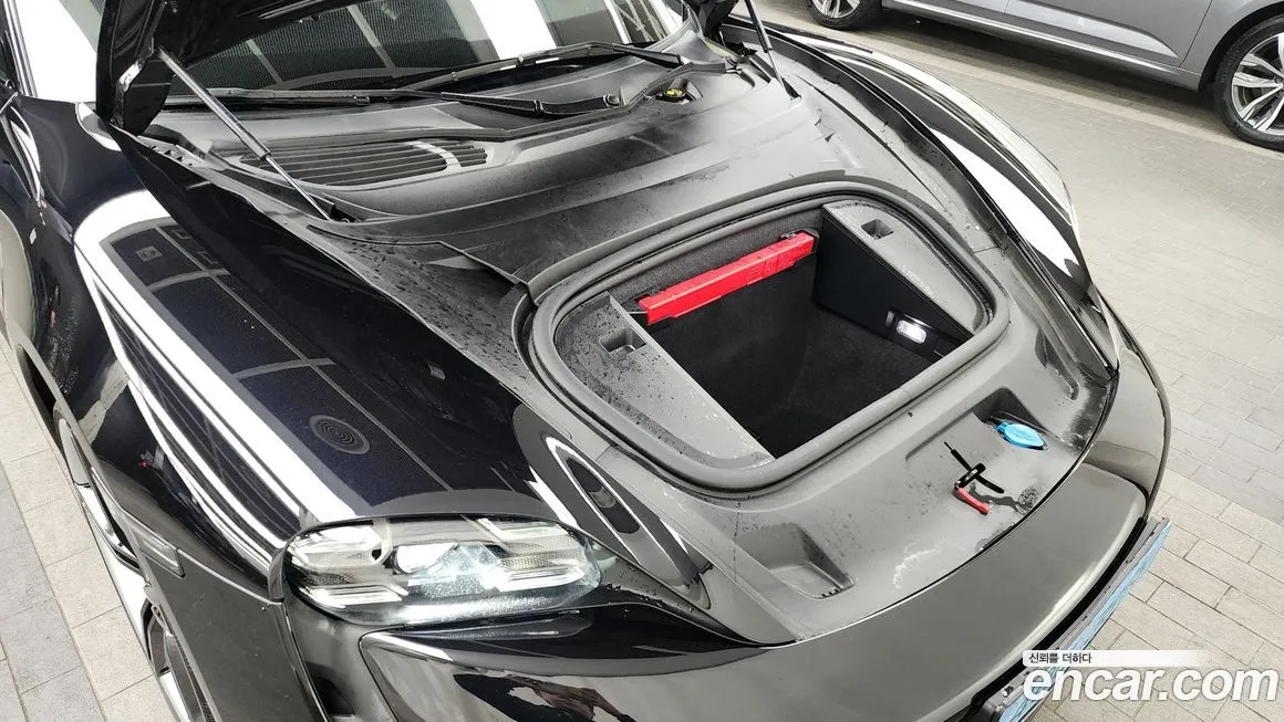 Porsche Taycan 2021 из KR, фото 8