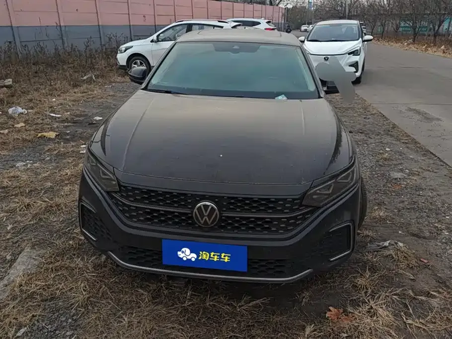 Volkswagen Passat — фото 8