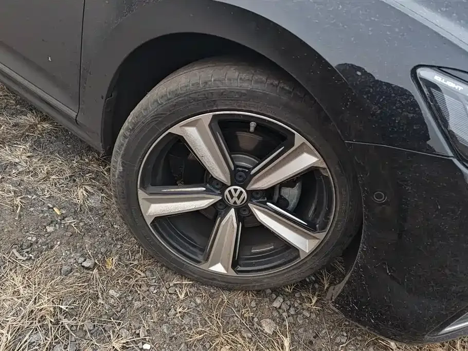 Volkswagen Passat — фото 4