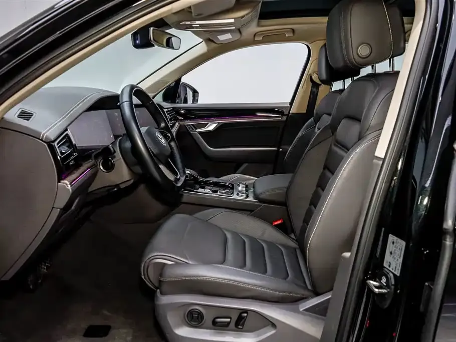 Volkswagen Touareg 2024 из CN, фото 9