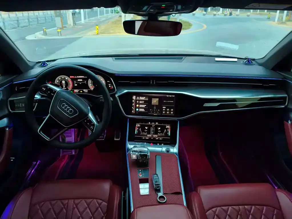 Audi A6L 2023 из CN, фото 3