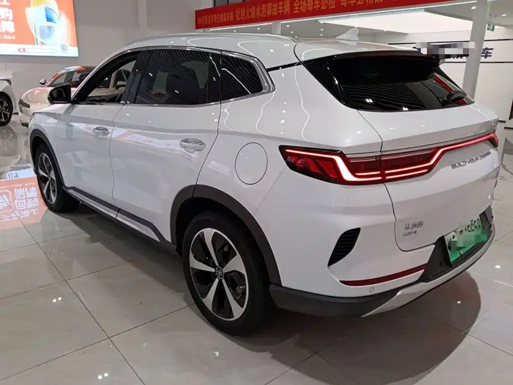 BYD PLUS New Energy — фото 10
