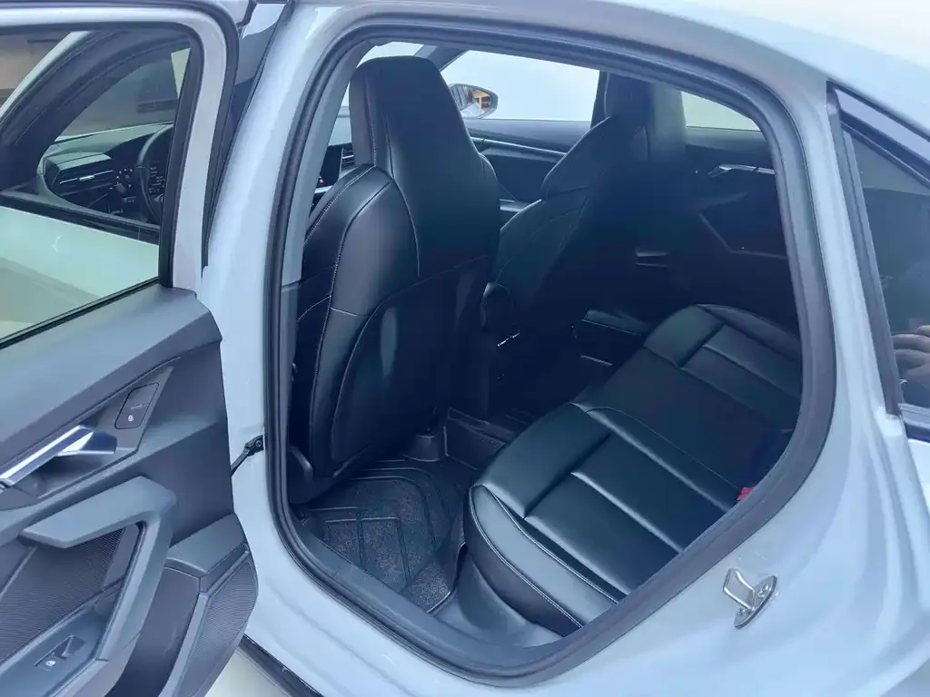 Audi A3 2022 из CN, фото 7