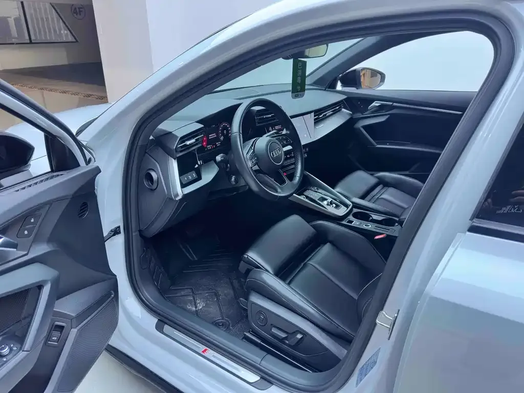 Audi A3 2022 из CN, фото 10