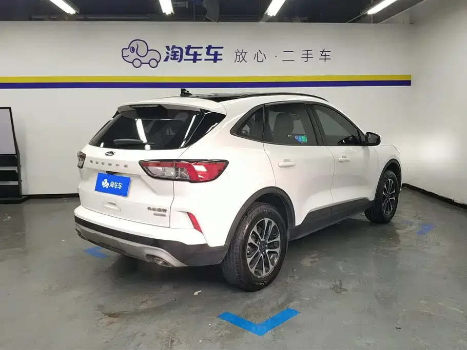 Ford Escape 2021 из CN, фото 5