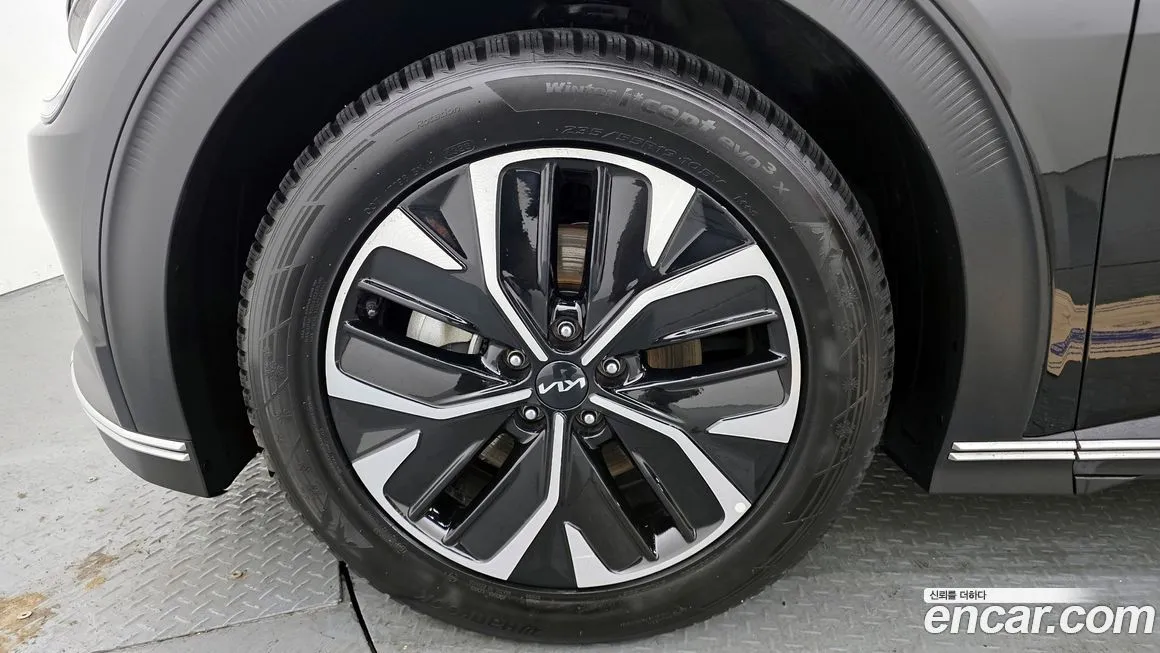 Kia EV6 2023 из KR, фото 5
