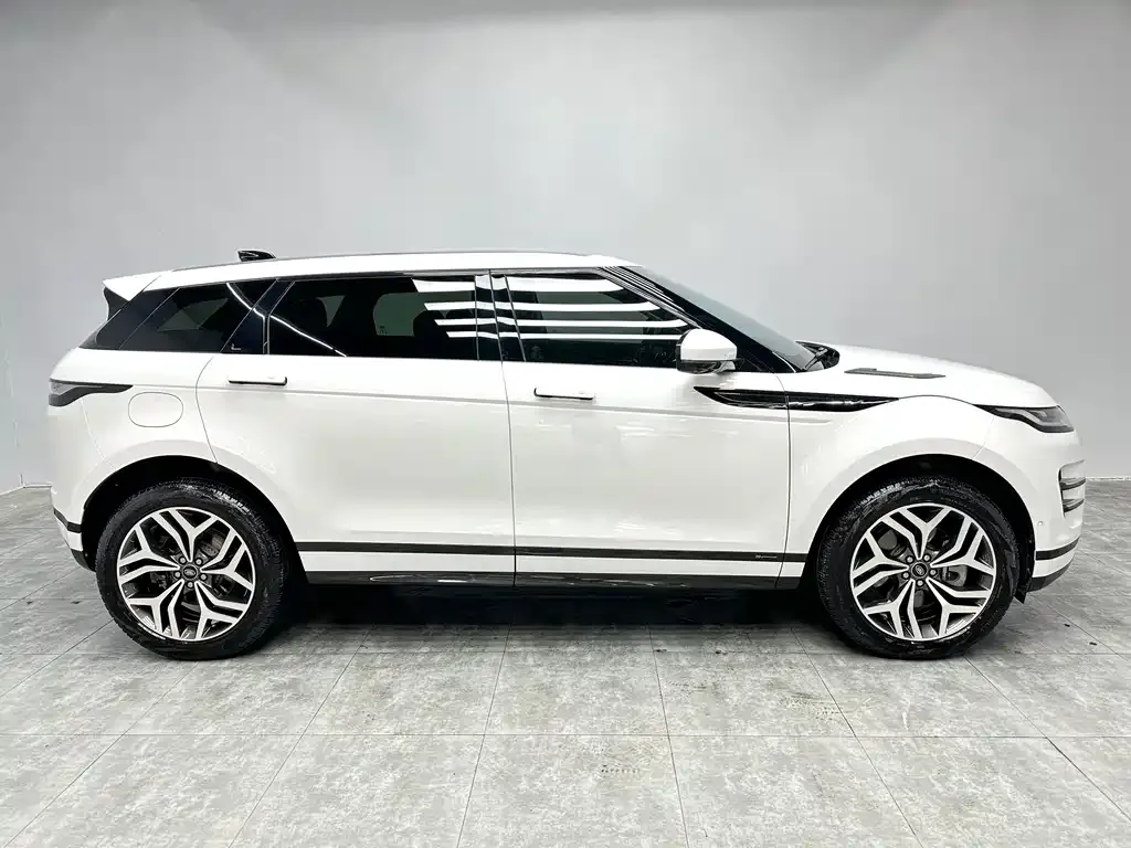 Land Rover Evoque PHEV — фото 9