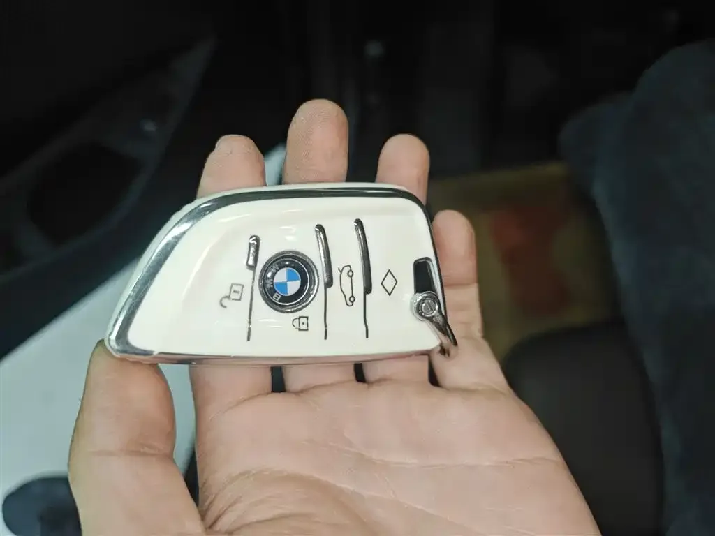 BMW 3 Series 2024 из CN, фото 2