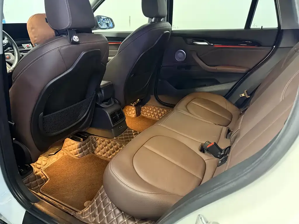 BMW X1 2021 из CN, фото 4