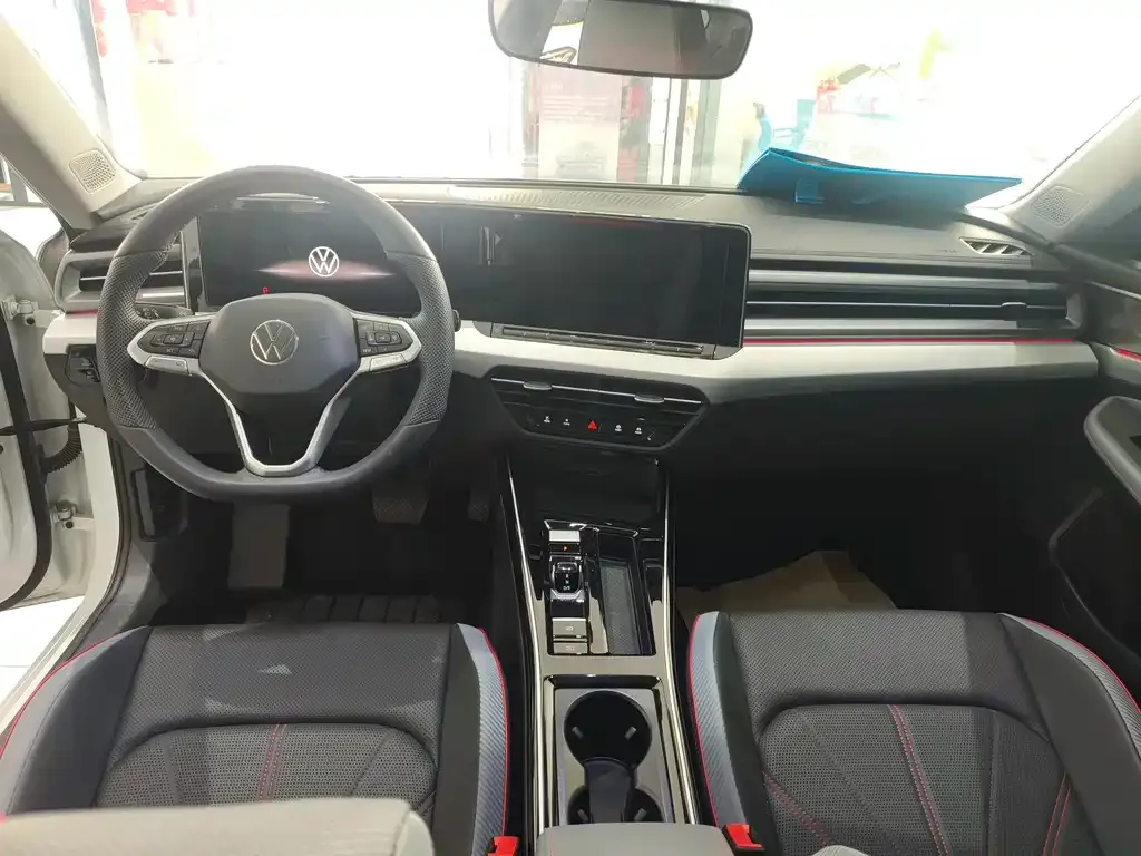 Volkswagen Lamando 2024 из CN, фото 8