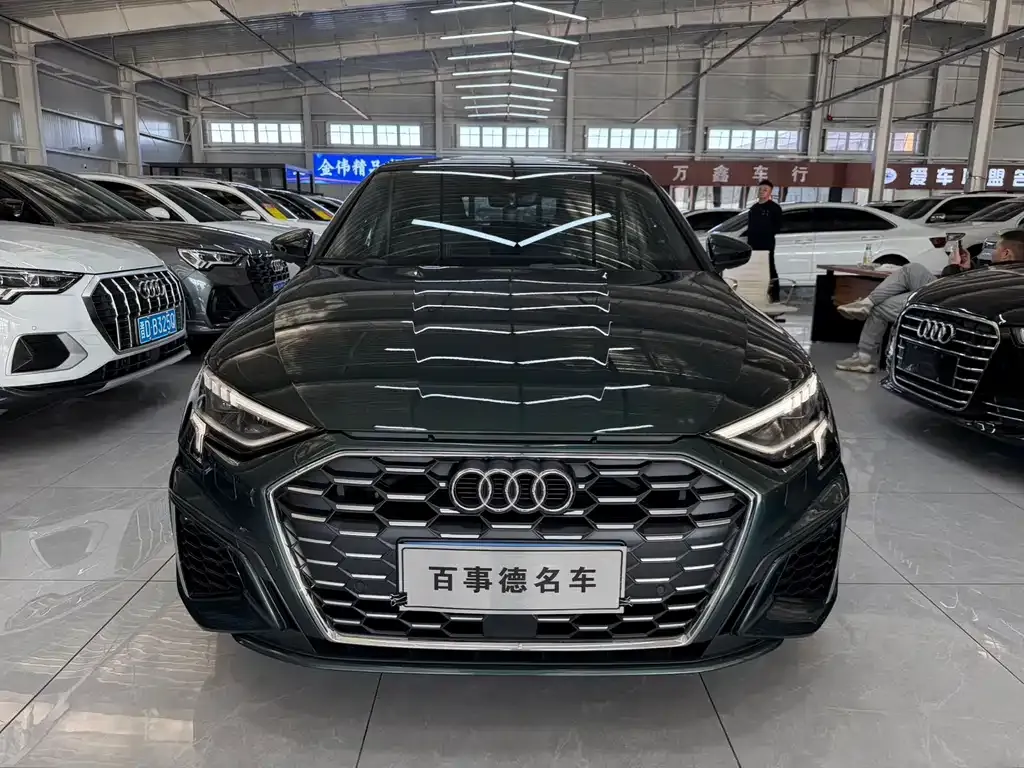 Audi A3 2022 из CN, фото 2